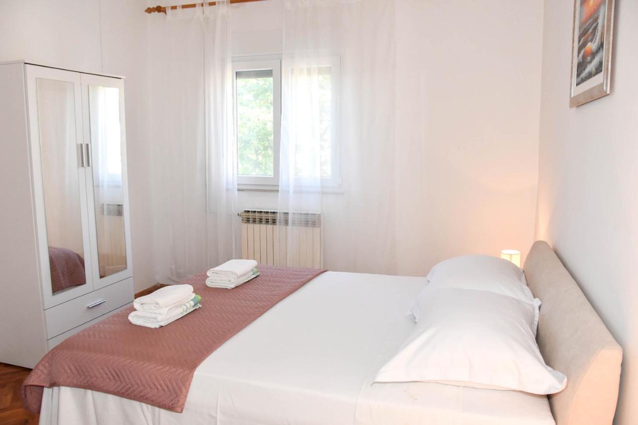 Apartment Tara Biograd Na Moru Buitenkant foto